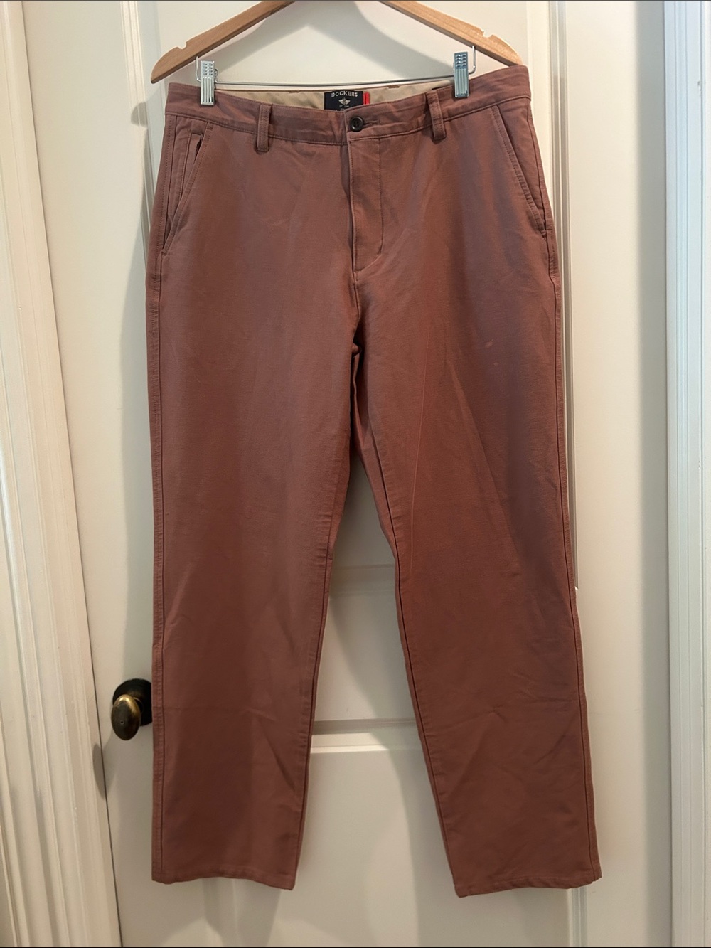 Dockers Smart 360Knit Classic Straight Chino Pants has stretch size 33 Mauve